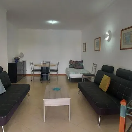 Jeannie's Oura Estrela *