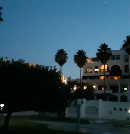 Jeannie's Oura Estrela Albufeira