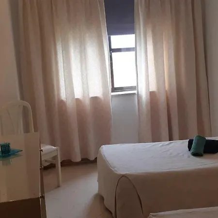 Daire Jeannie's Oura Estrela