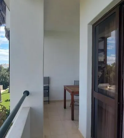 Апартаменти Jeannie's Oura Estrela Албуфейра