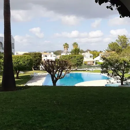 Jeannie's Oura Estrela Албуфейра