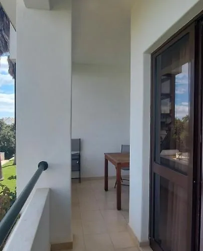 Апартаменти Jeannie's Oura Estrela Албуфейра