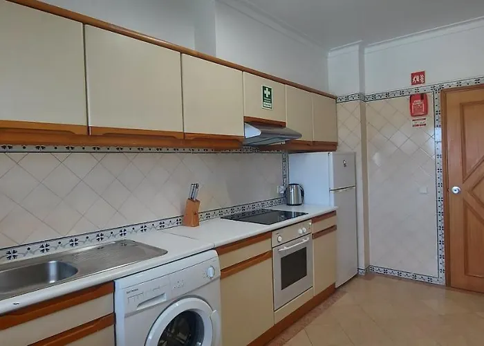 Jeannie's Oura Estrela * Албуфейра