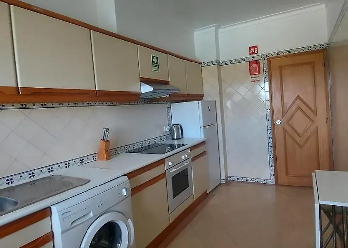 Jeannie's Oura Estrela Албуфейра