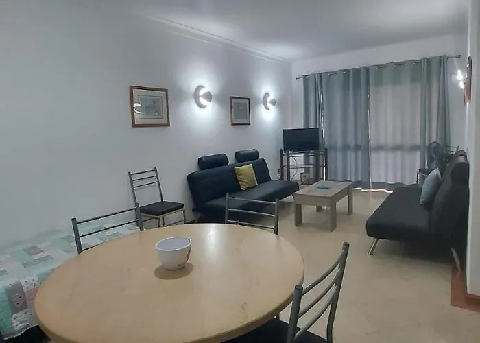 Апартаменти Jeannie's Oura Estrela *