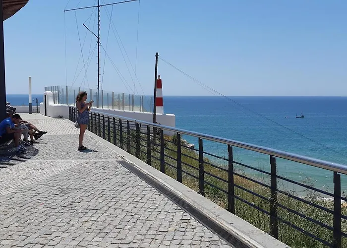 Jeannie's Oura Estrela Албуфейра