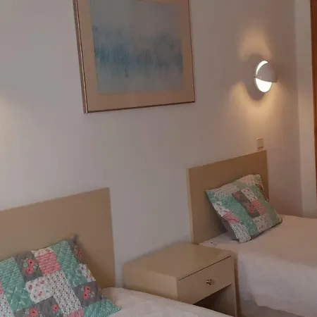 Jeannie's Oura Estrela * Albufeira