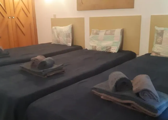 Jeannie's Oura Estrela Apartment