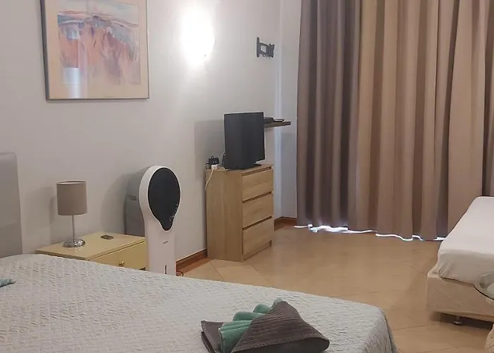 Jeannie's Oura Estrela Apartment