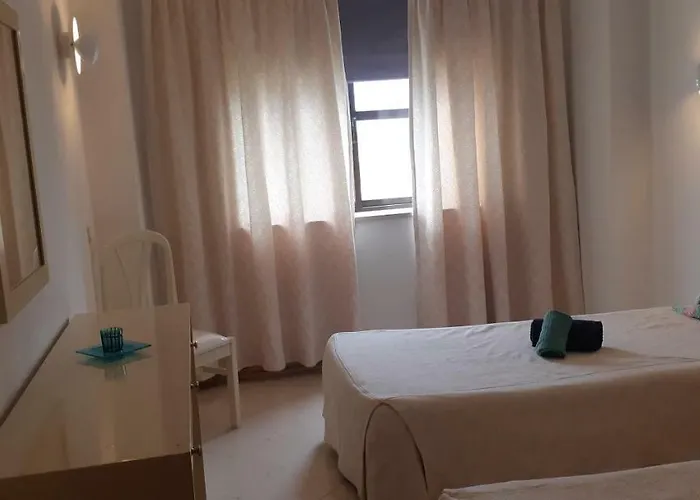 Apartment Jeannie's Oura Estrela