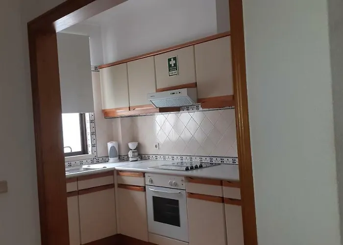 Jeannie's Oura Estrela * Albufeira